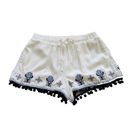 Miami Blue White Floral Embroidered Pockets Tie Pom Pom Hem Shorts Small NEW - Picture 1 of 12